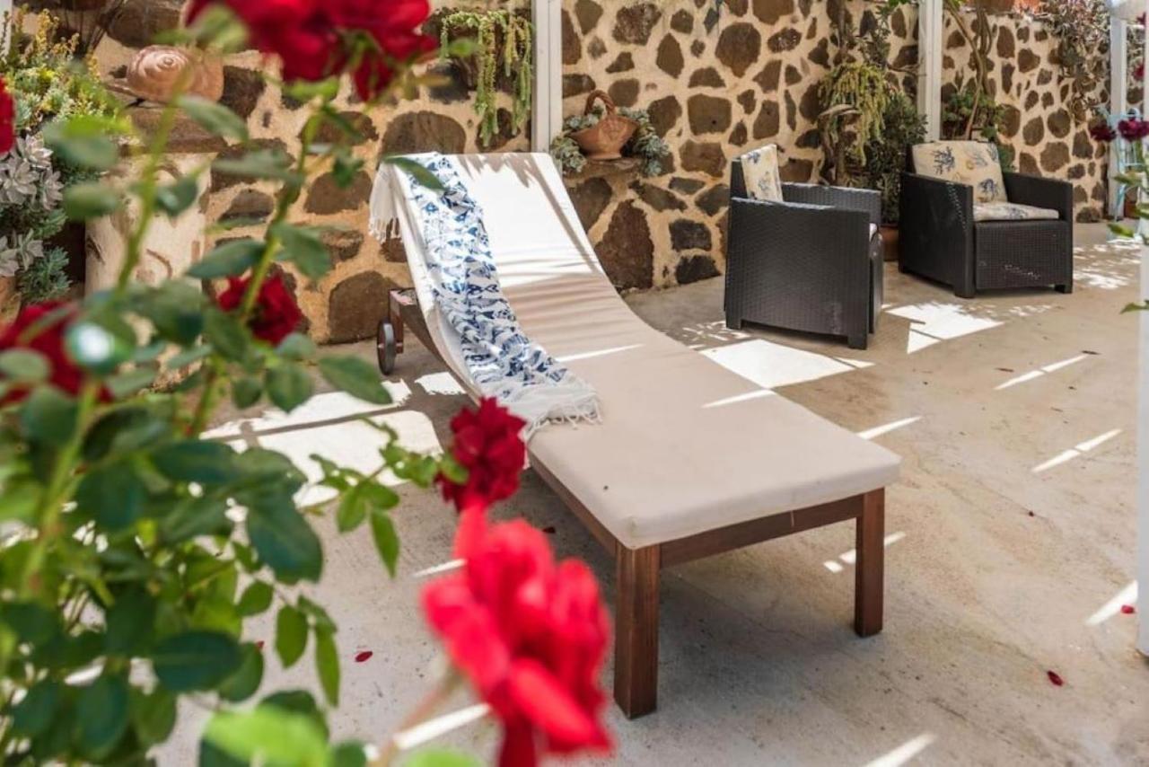 Villa Con Immenso Giardino 奥罗塞伊 外观 照片