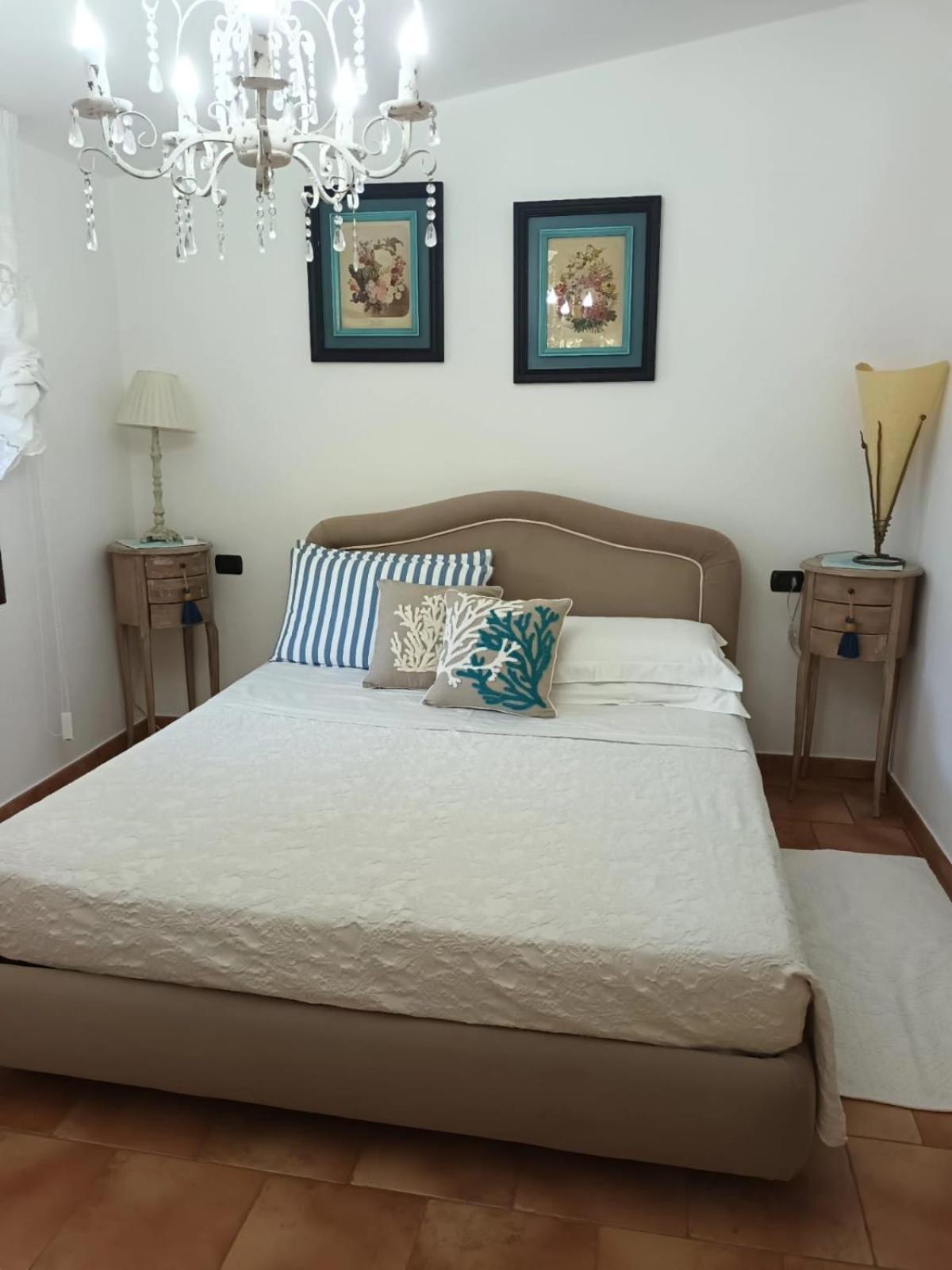 Villa Con Immenso Giardino 奥罗塞伊 外观 照片
