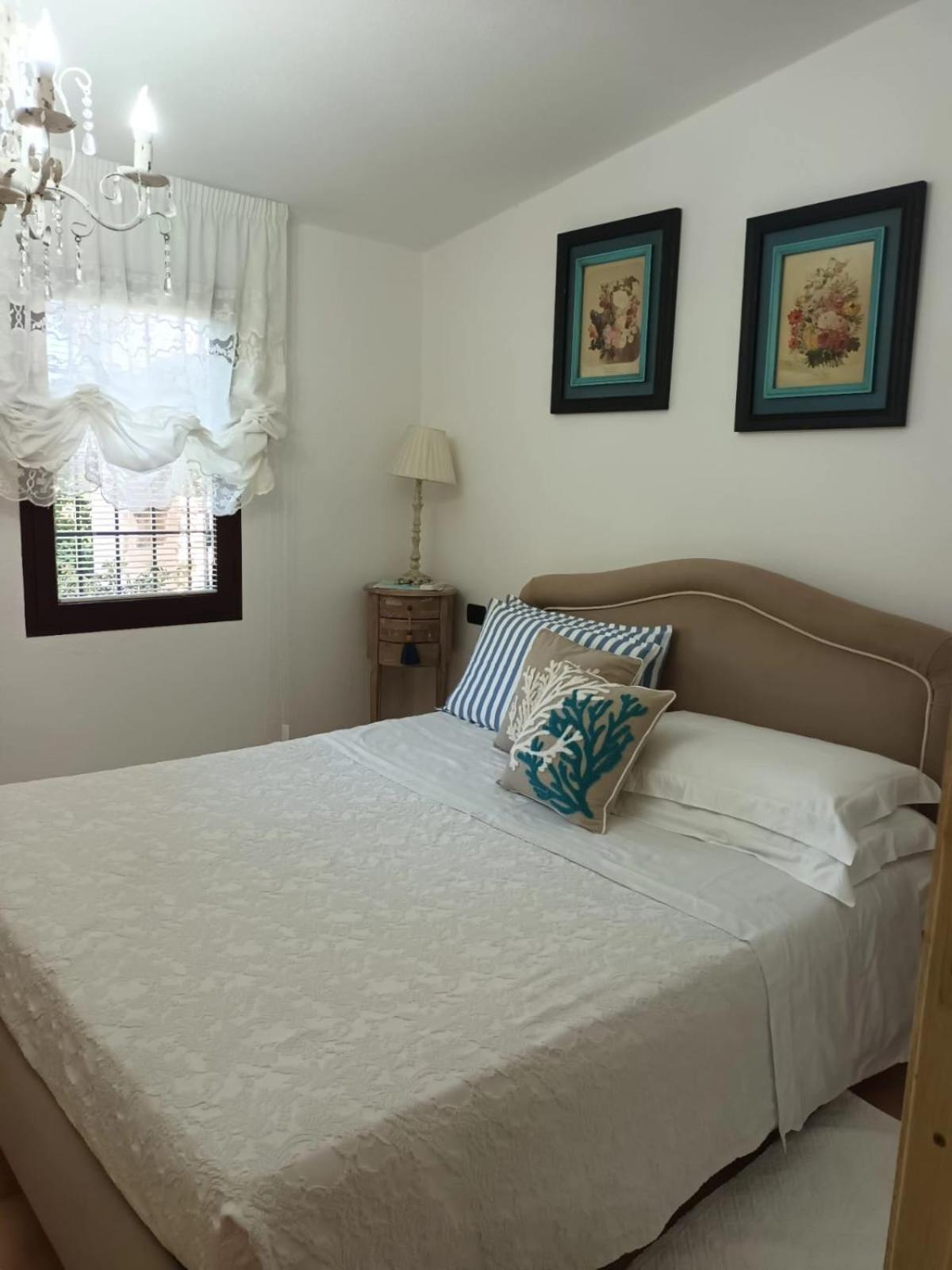Villa Con Immenso Giardino 奥罗塞伊 外观 照片